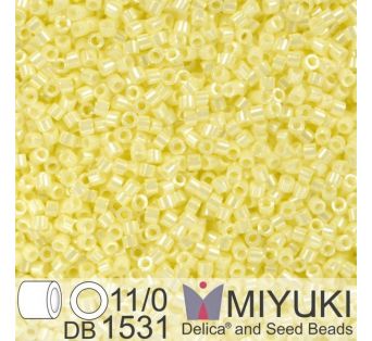 Miyuki Delica 11/0 - Op Pale Yellow Ceylon AB 5g