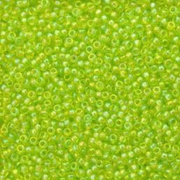 Toho - 15/0 - Trans-Rainbow Lime Green 5g